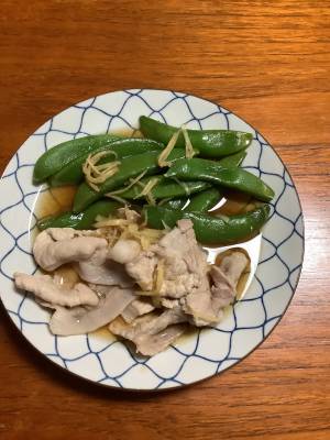 スナップえんどうと豚肉の煮物