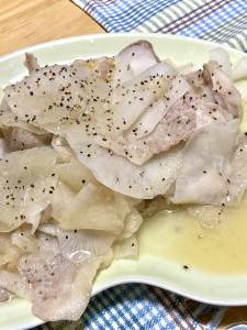 豚肉と大根のオイル蒸し