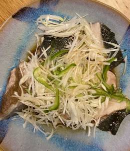 蒸し魚 ねぎ油がけ