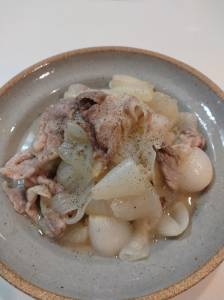 新たまねぎの蒸し煮