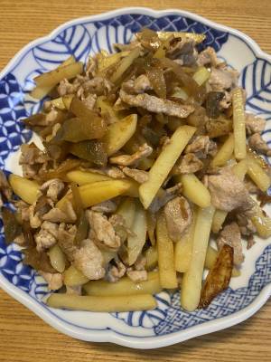新じゃがと豚肉のザーサイ炒め