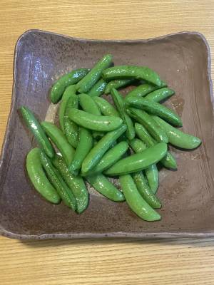 スナップえんどうの塩炒め