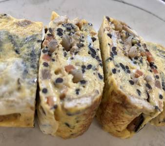 ひじきの煮物入り卵焼き