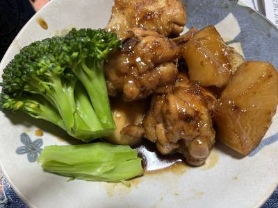 鶏手羽と大根のオイスターソース煮