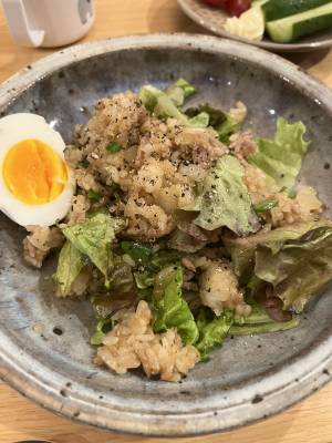 ひき肉と レタスのチャーハン