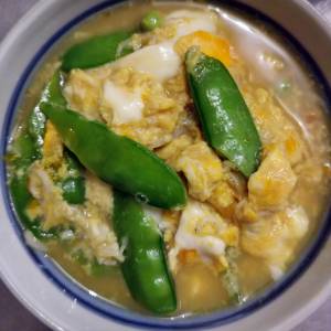 絹さやとしらすの卵とじ