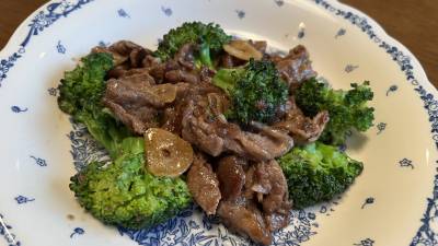 ブロッコリーと牛肉のオイスターソース炒め