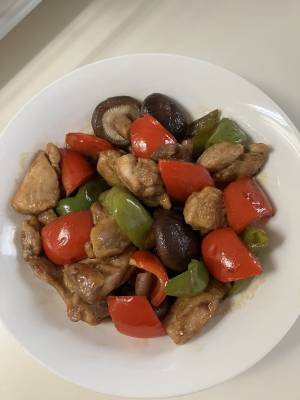 鶏肉と野菜の黒酢炒め