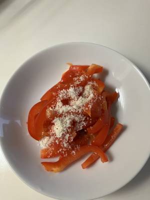 レンジパプリカのチーズあえ