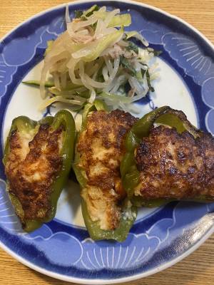 ピーマンのえび肉詰め