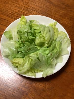 レタスサラダ