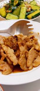 豚肉とれんこんのしょうが焼き