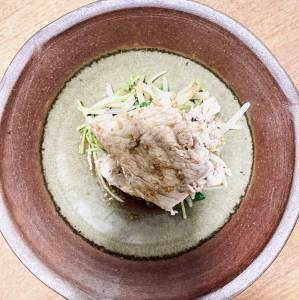 もやしと牛肉のごまポン酢丼