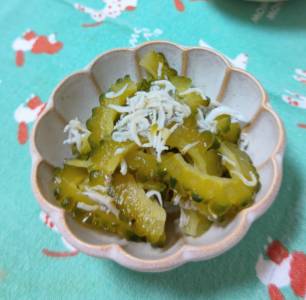 ゴーヤーとじゃこの酢漬け