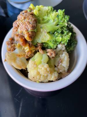 カリフラワーとブロッコリの焼きみそあえ