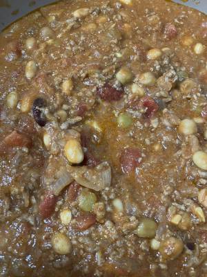 ひき肉と豆のピリ辛トマト煮