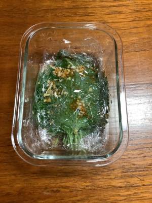 青じそのにんにくしょうゆ漬け