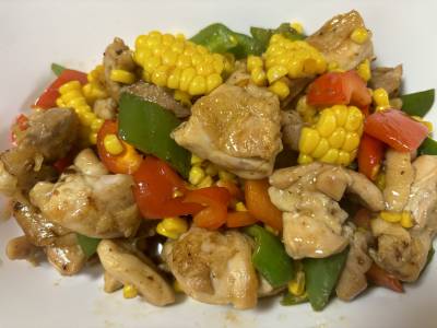 鶏ととうもろこしのバターソース照り焼き