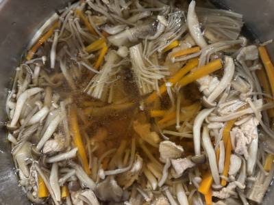 きのこスープ鍋