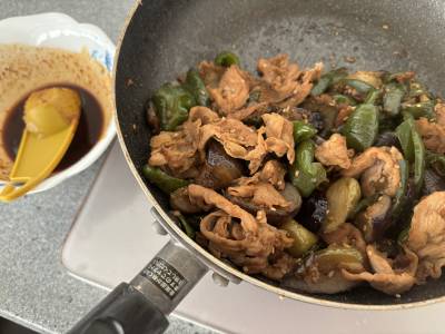 なすと豚肉のしぎ焼き