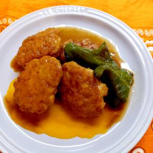 鶏つくねとオクラの甘辛焼き