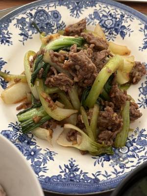 チンゲンサイのピリ辛そぼろ炒め