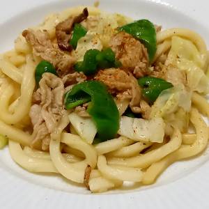 めんつゆ風味の焼きうどん