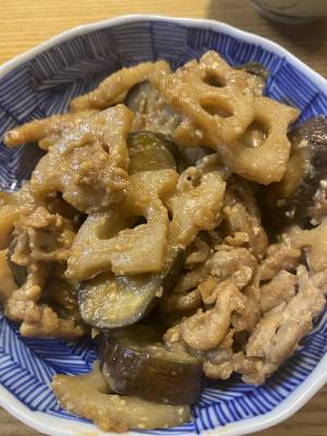 なすと豚こまのみそ炒め