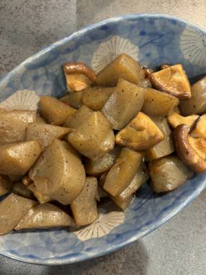 しいたけとこんにゃくのピリ辛煮