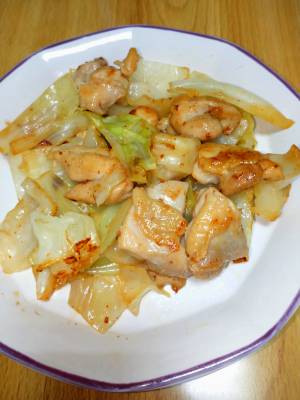 鶏とキャベツの塩蒸し焼き