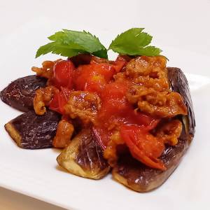 なすステーキの簡単ミートソース