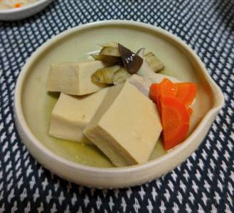 高野豆腐と鶏肉の煮物