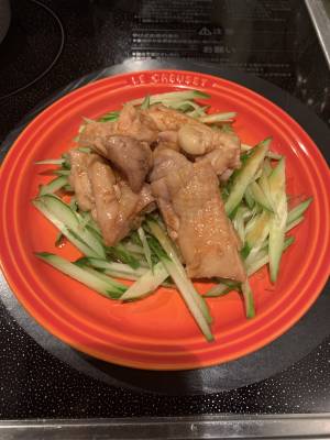 きゅうりと鶏肉のピリ辛あえ