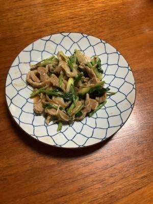 パクチーと豚肉のみそ炒め
