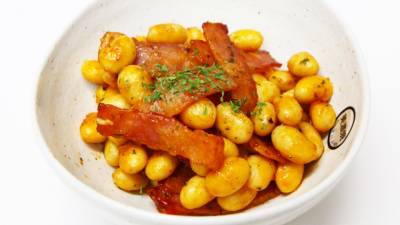 豆とベーコンのケチャップ炒め