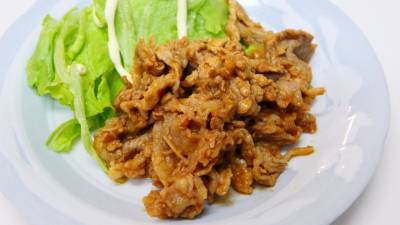 ケチャップ豚とスナップえんどう炒め