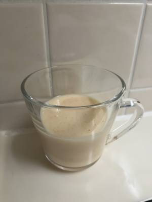 パイナップルのヨーグルトジュース