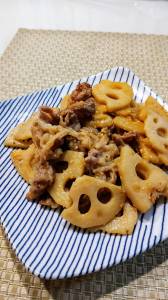 細切りれんこんと牛肉のピリ辛炒め
