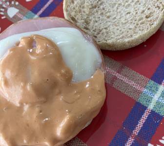 エッグベネディクト