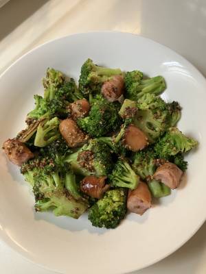 ブロッコリーとソーセージのトースター焼き