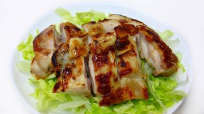 鶏肉の塩こうじ香草焼き