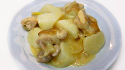 鶏ももと長芋のみそバター煮