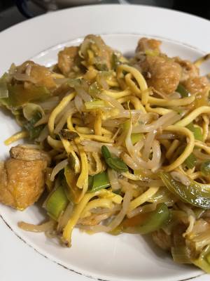 厚揚げとねぎの焼きそば