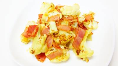 カリフラワーとベーコンのソテー