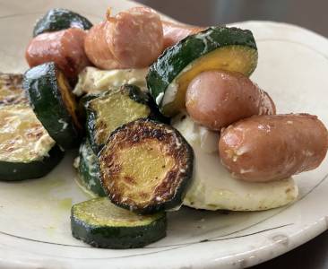 ズッキーニとソーセージのチーズ焼き