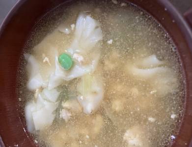 簡単ワンタンスープ