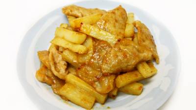 長芋と豚肉の粉ざんしょう炒め