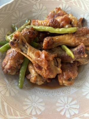 手羽元とさやいんげんの梅干し煮