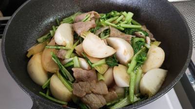 豚肉とかぶのさっぱり炒め