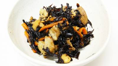 ひじきと豚バラ肉の煮物